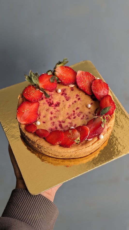 Strawberry and Raspberry Baked Cheesecake