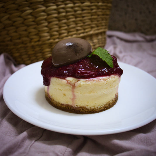 Wine and Berries Baked Cheesecake